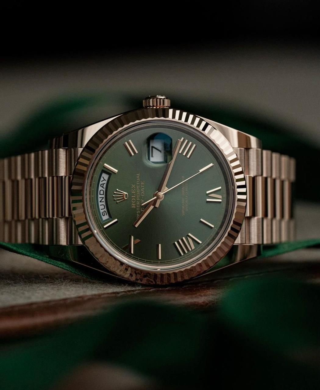 ROLEX OYSTER PERPETUAL DAY -DATE copper with green dial