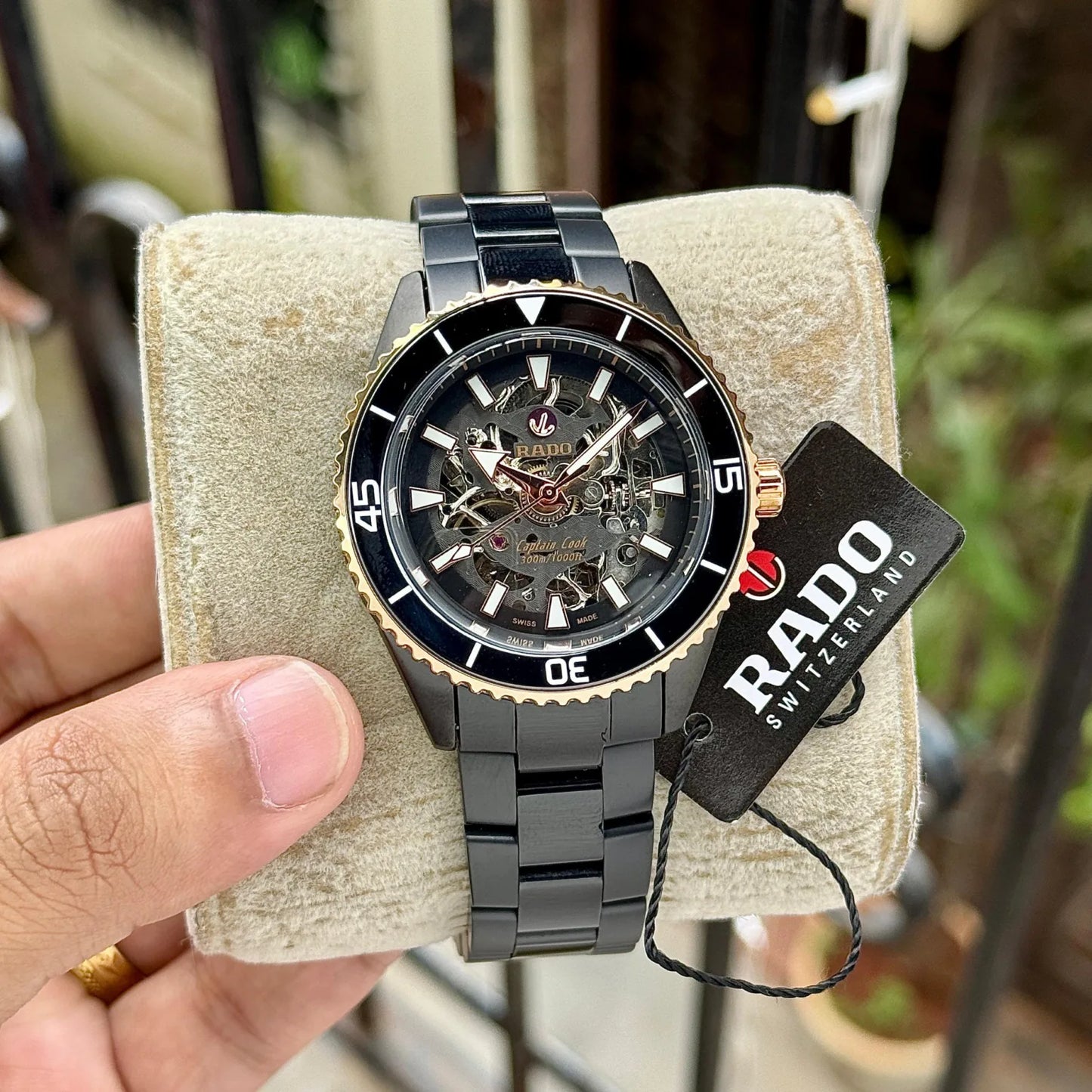 Rado captain cook full black